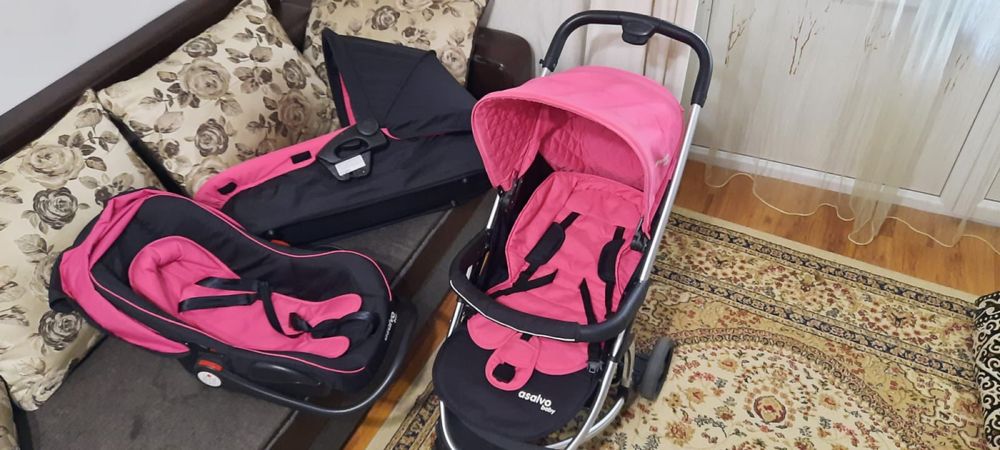 Продам коляску 3 в 1 для девочки