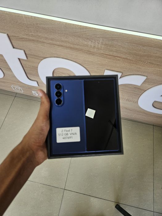 Samsung  Z Flod 7