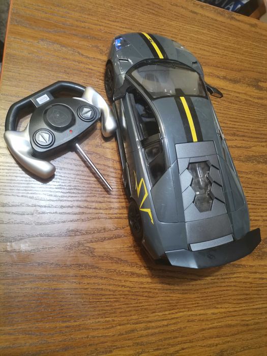 Реалистични колички с дистанционно оправление