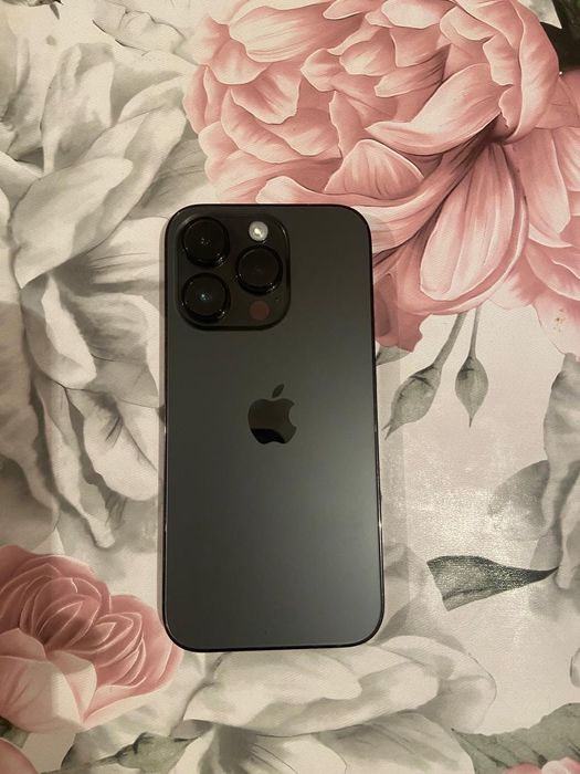 Продам iPhone 14 про