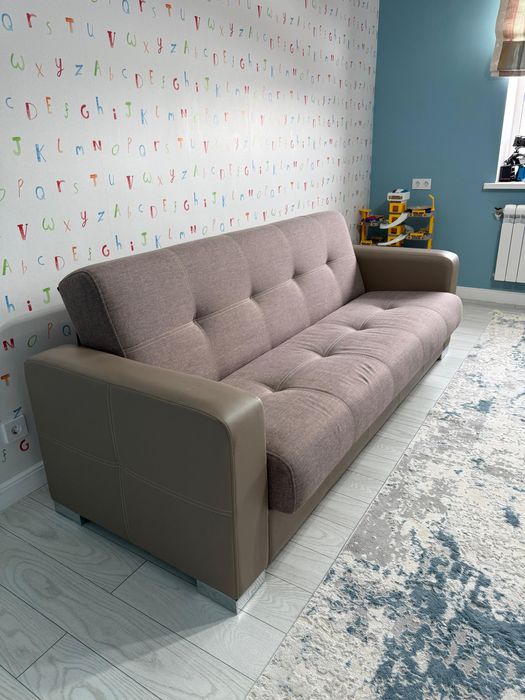 Стильный раскладной диван