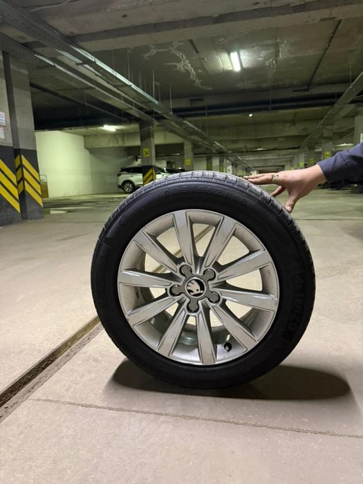 Шины на дисках 205/55Z R16