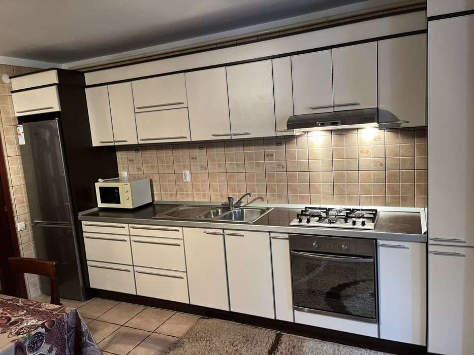 Apartament 3 camere Zamca de inchiriat