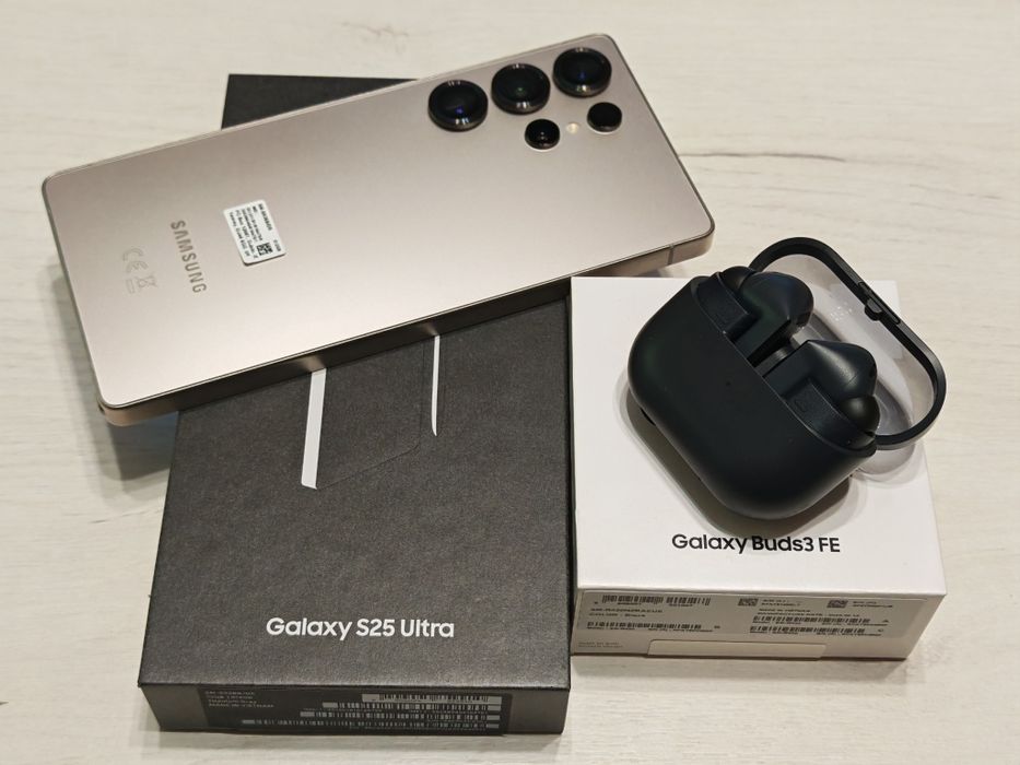 Като нов Samsung Galaxy S25 Ultra 512 GB Гаранция