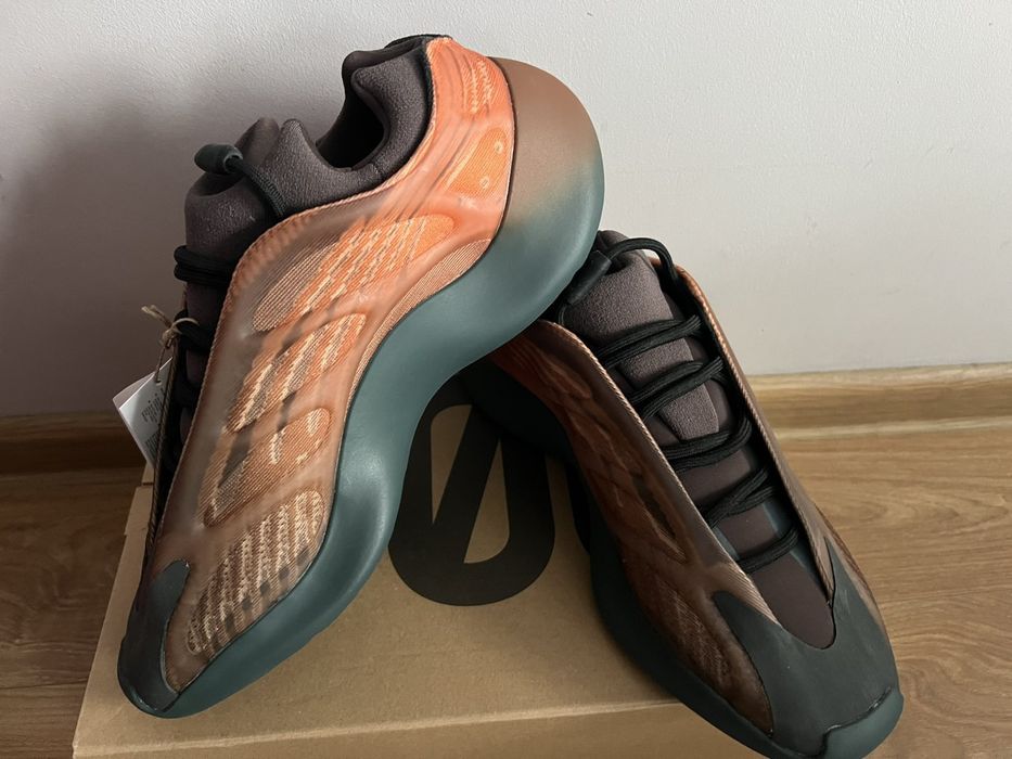 Мъжки маратонки adidas Yeezy 700 V3