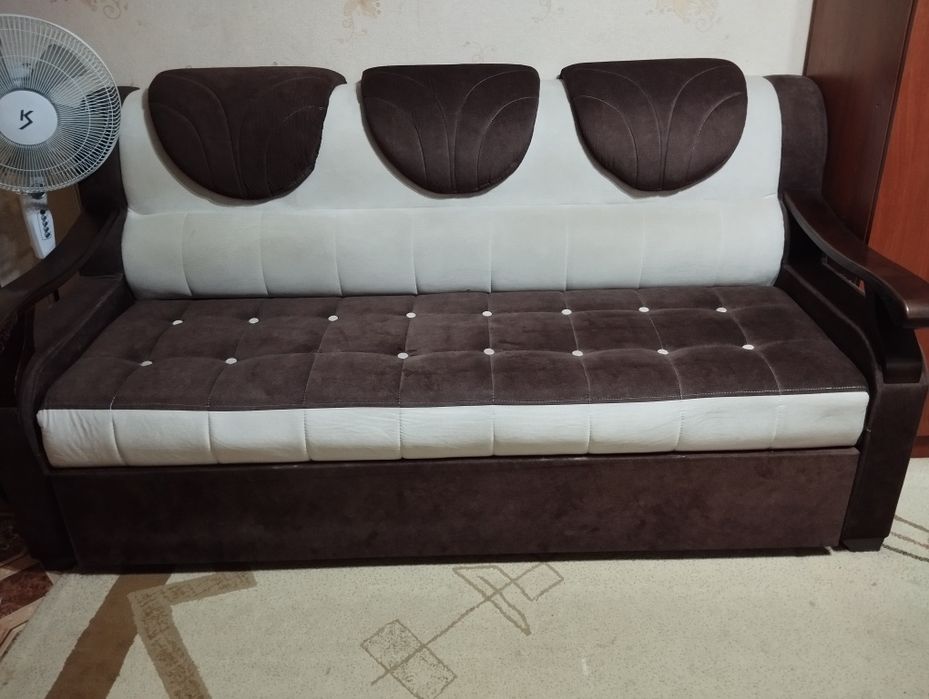 Диван твух спальный