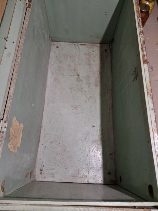 Сундуки национальные.