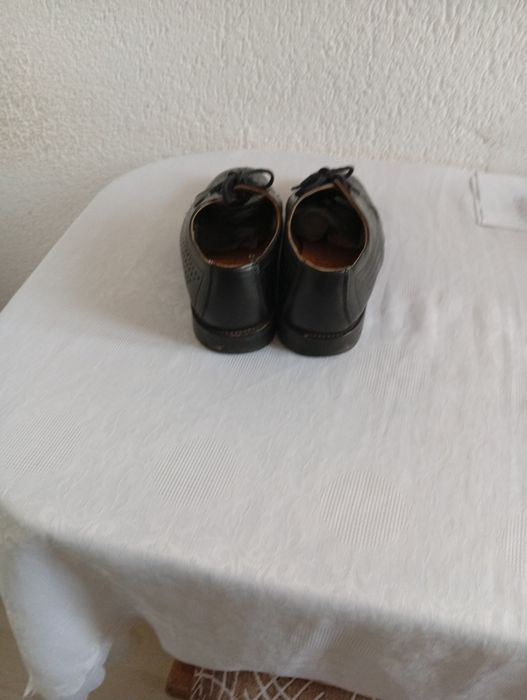 Pantofi din  piele naturala