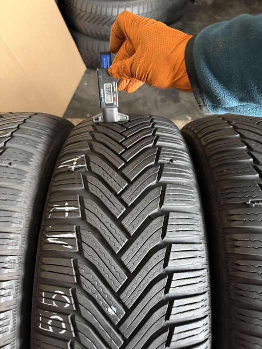 4 anvelope iarna 215/55/17 , Michelin Alpin 6 , 7.5 mm