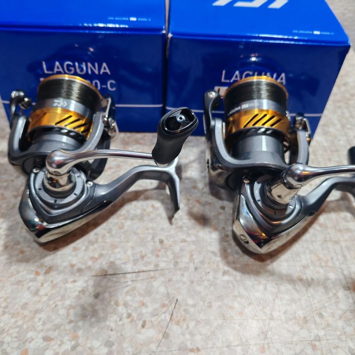 Vând feeder daiwa+mulineta daiwa