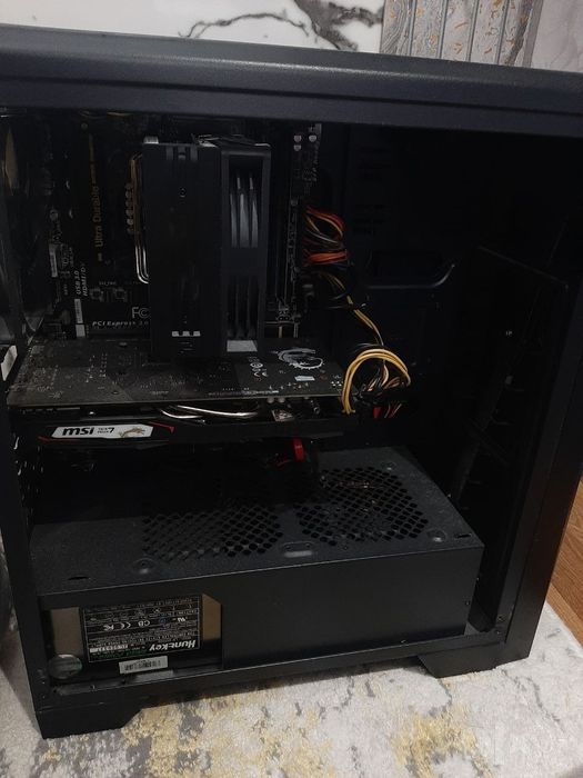 Продается кейс 
Видеокарта MSI GTX 1650 Super
4gb
Мат