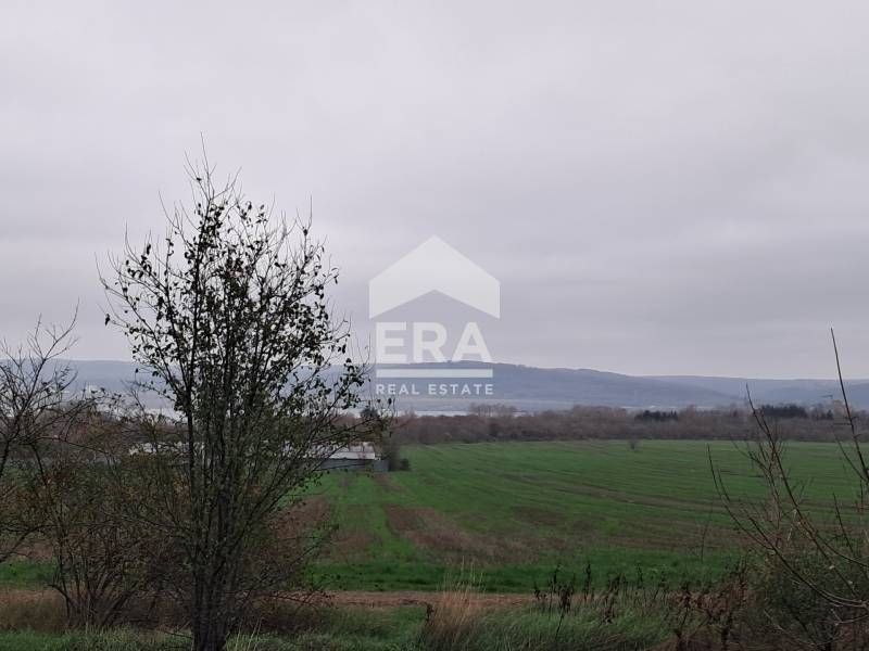 Урегулиран поземлен имот за продажба, с влязъл в сила ПУП и ПРЗ, в Зап