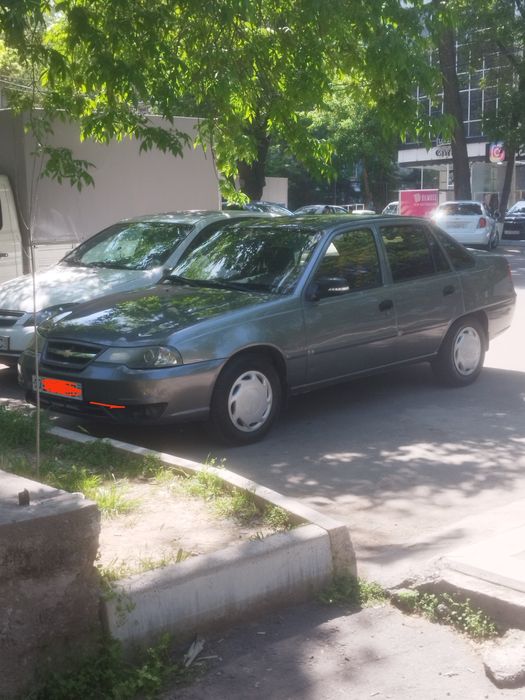 Nexia 2. Srochni sotiladi