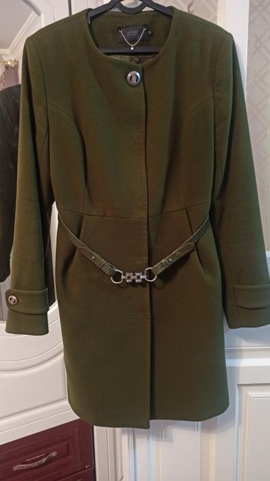 Продаётся пальто