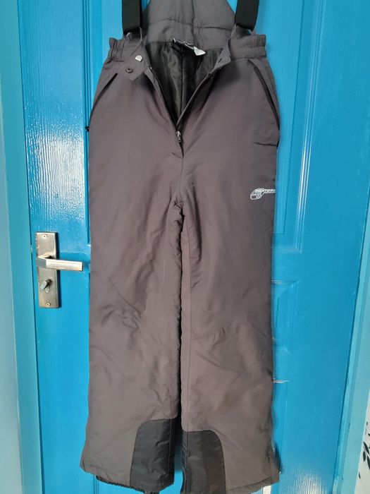 Costum dama zapada/ski mărimea 38