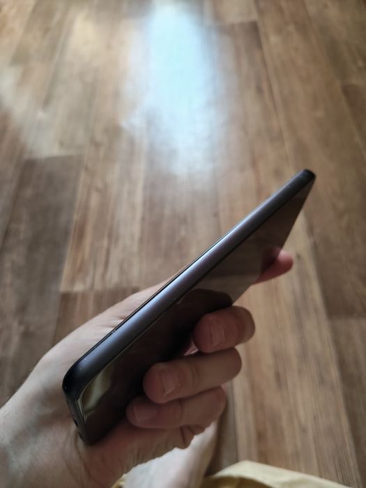 Продам Samsung S21 Fe