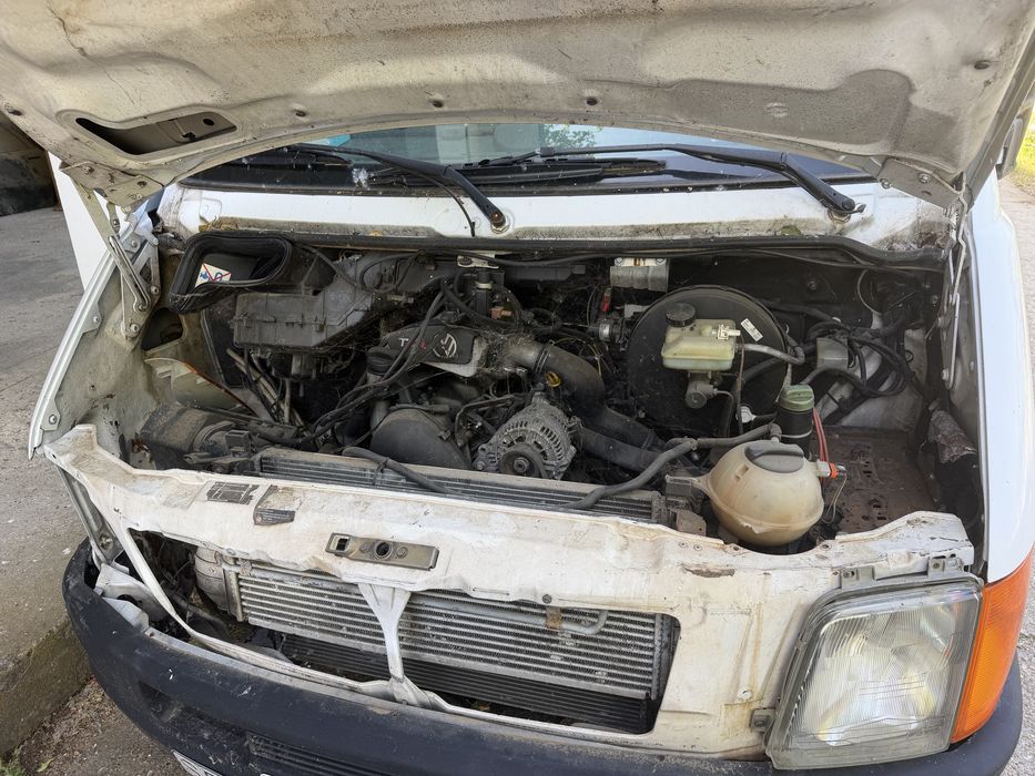 На части VW LT  2.5 TDI 102кс Двигател AHD, Реални 200 000 кмПерфектен мотор и кутия