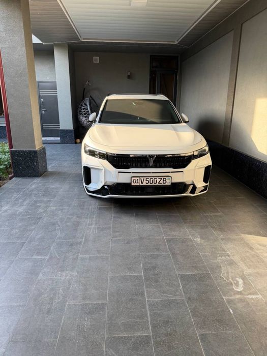 voyah free 2025 год пробег 2000 новый полный брони пленка