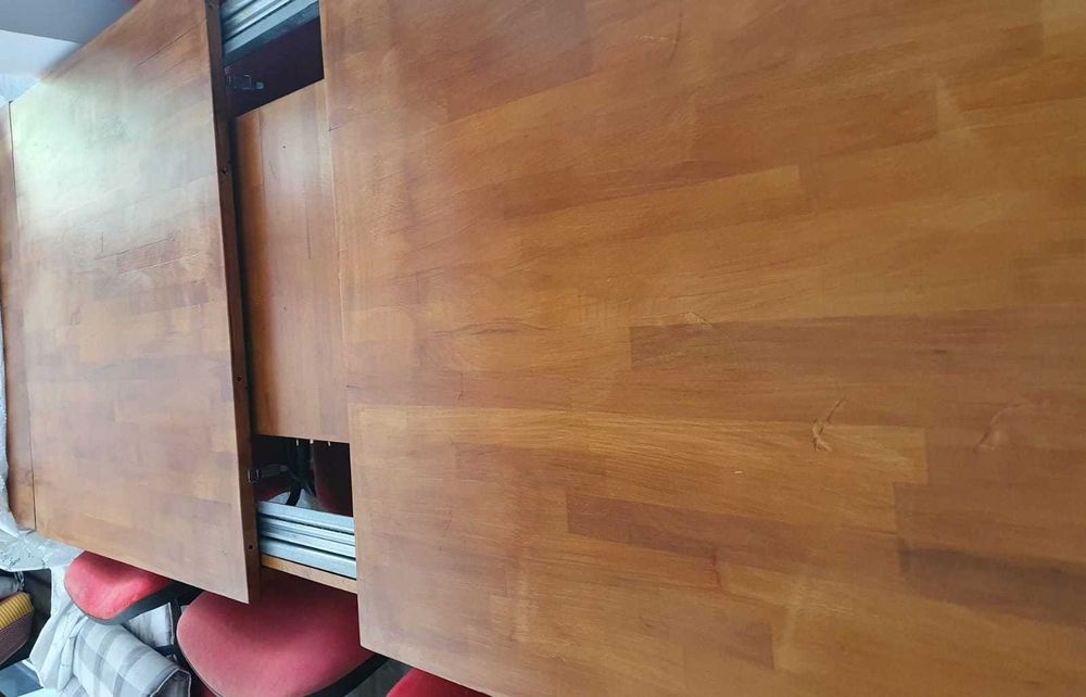 Masa stejar masiv stratificat cu sistem de lungire nemtesc