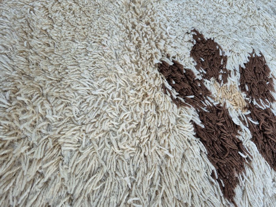 Килими 3 бр. и холна маса подарък