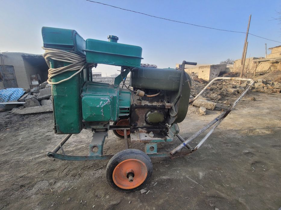 Rasiskiy dvijok sotiladi