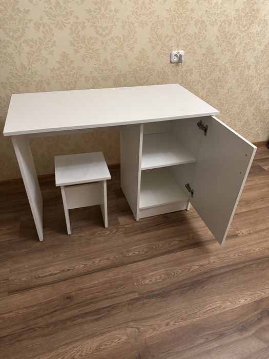 Продается Стол и стул! Срочно!