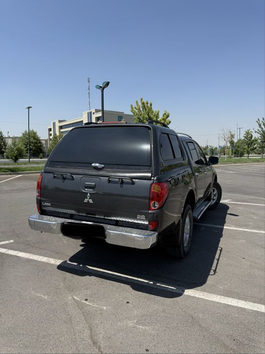 Mitsubishi L200 ! Идиальное состояние !