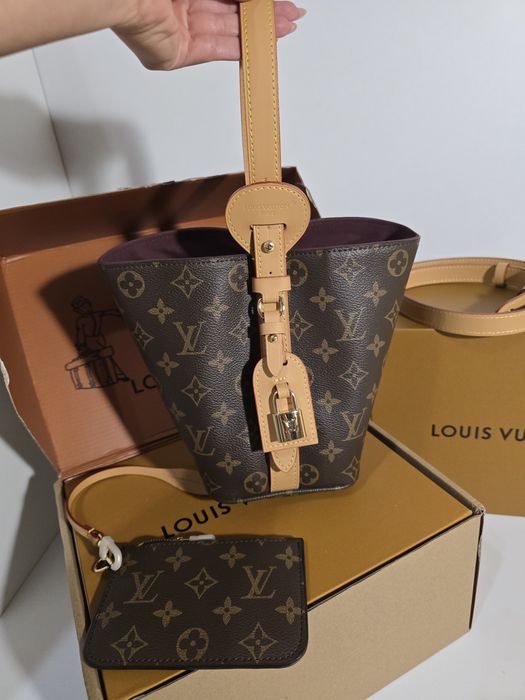 Налична чанта LV Bucket