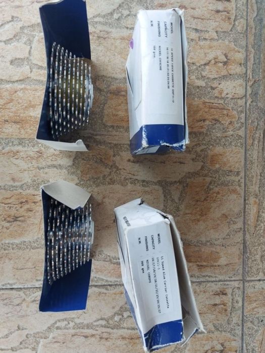 Pinioane bicicletă Shimano originale, cameră de 10 și 11 pinioane