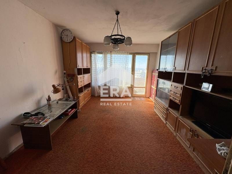 ЕКСКЛУЗИВНО! Четиристаен апартамент за продажба, кв. Владиславово, Вар