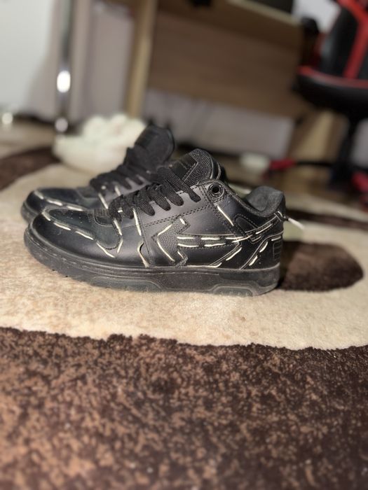 Vanf off white out off office editie speciala