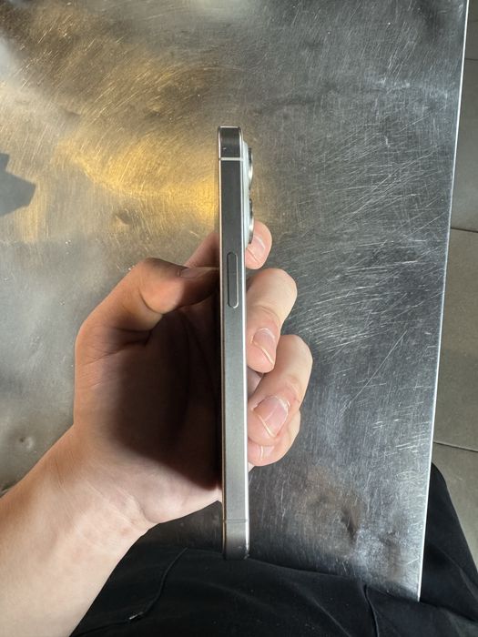 iphone 15 pro c garantiya