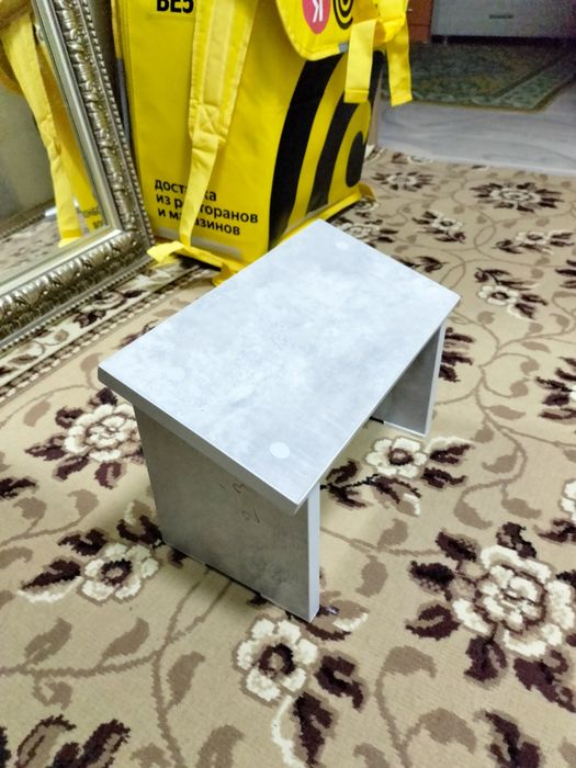 Продам стульчик подставку