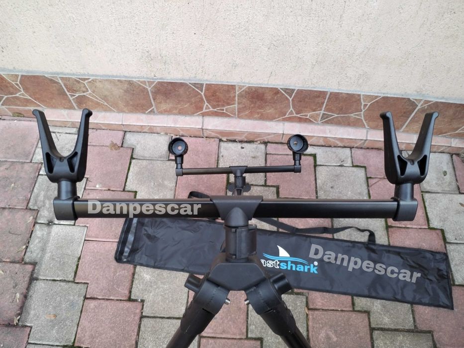 Rod pod Eastshark RIVER Tripod 2 posturi pt. pescuit pe rau la feeder