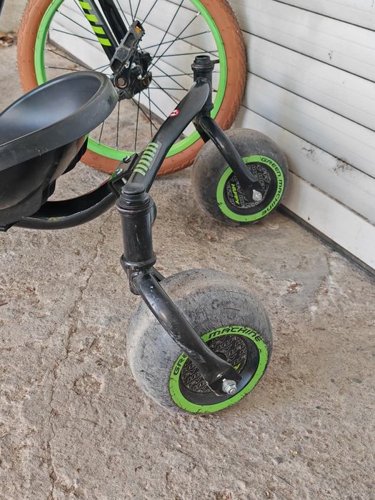 Дрифт триколки Green Machine