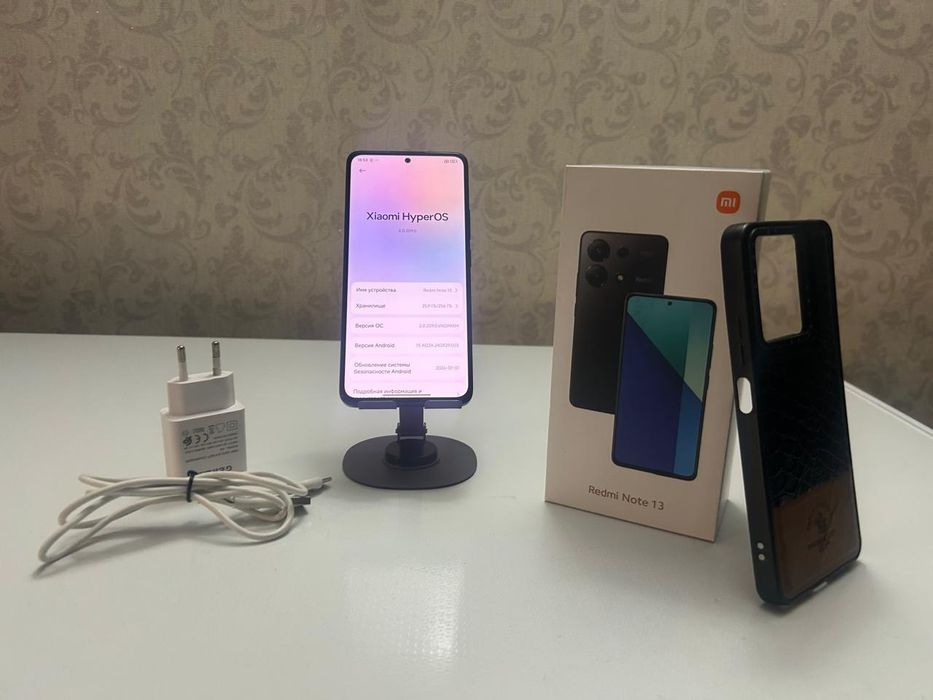 Телефон Xiaomi Redmi Note 13