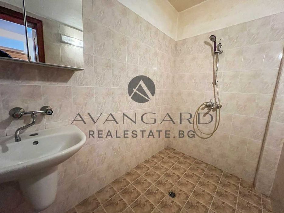 Продава се Тристаен апартамент в Пловдив, Център - 100 кв.м за 994 €/кв.м - Снимка #5