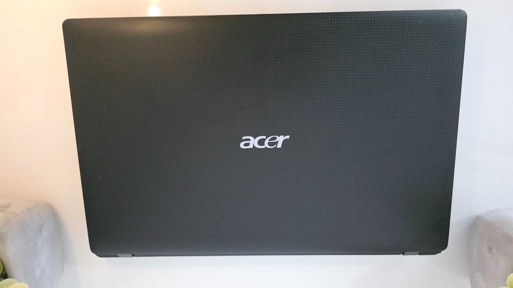 Laptop ACER 5742