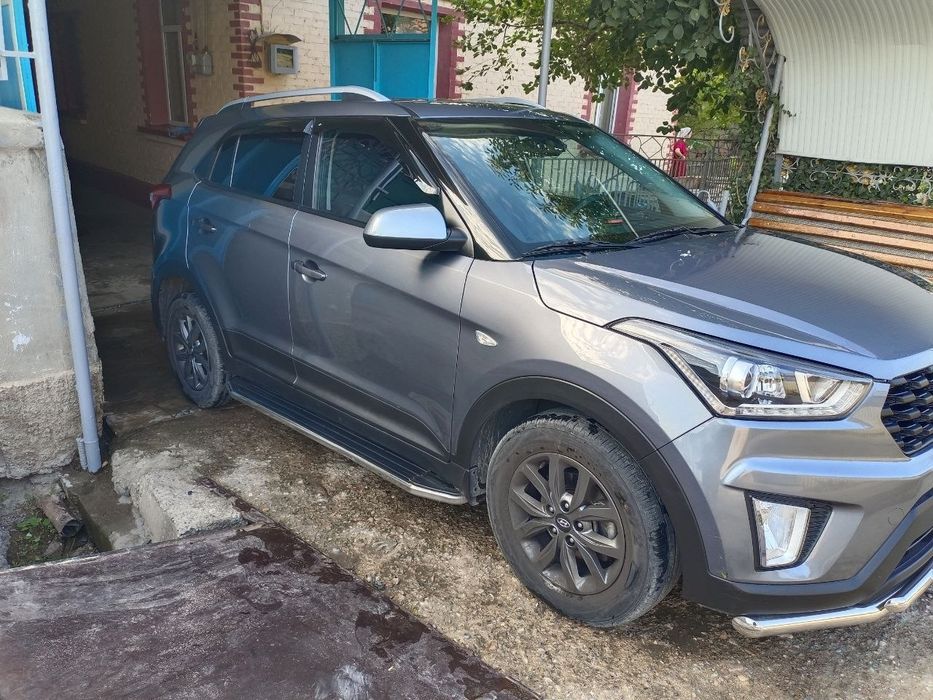 Hyundai Creta 2020 года выпуска второй хозяин машина отличном состояни