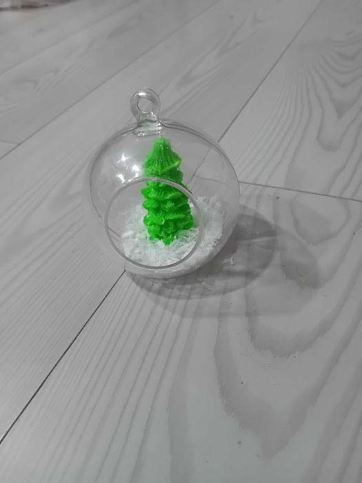 Ръчно изработени свещи и подаръчета