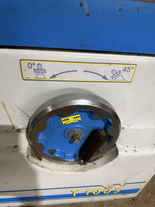 Дърводелска машина фреза