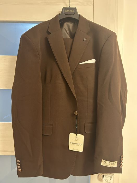 Costum barbati nou