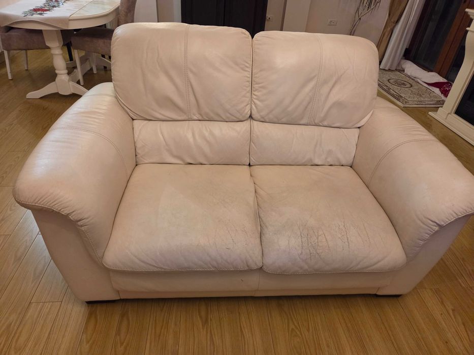 Canapea piele, 2 locuri.crem