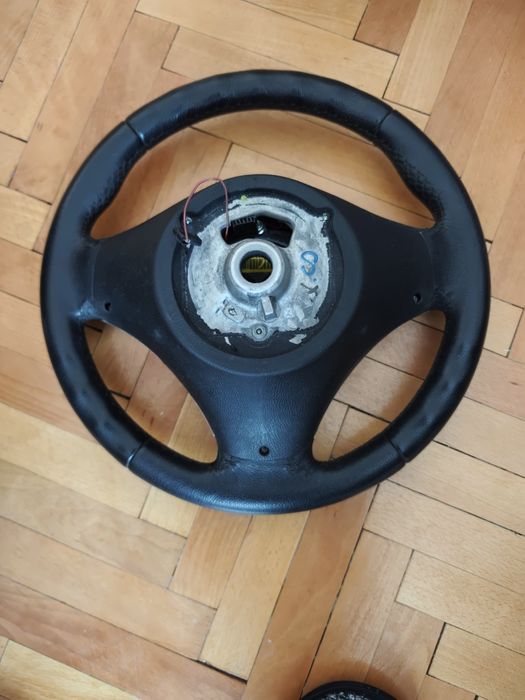 bmw спортен волан