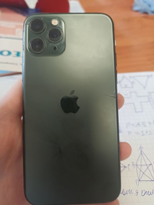 iPhone 11 pro заблокирован