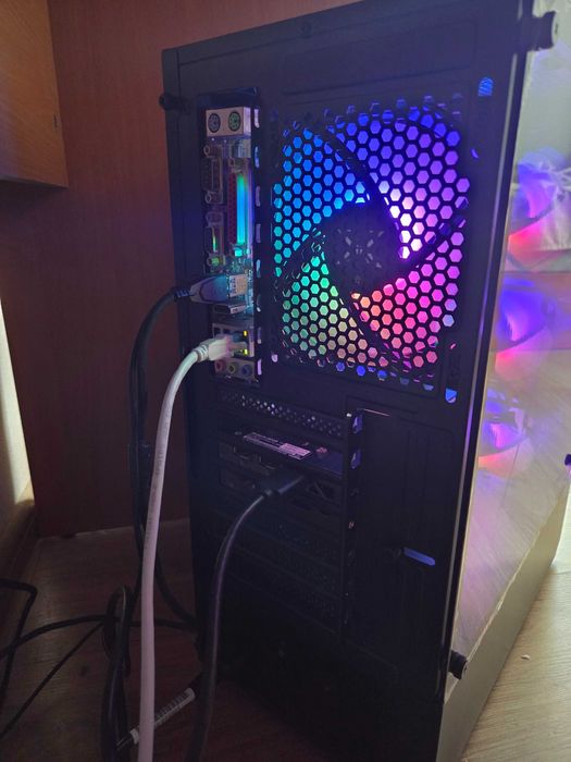 Геймерски компютър i5-4670K + GTX 1650 + 18GB RAM + SSD + HDD