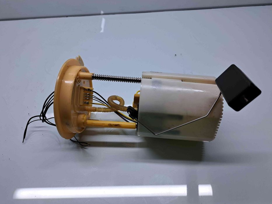 Pompa combustibil  Volkswagen Caddy 3 (2KA, 2KH) [Fabr 2004-2009] 1K09