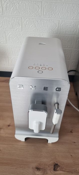 Espressoare  MIELE 5100, Delonghi PrimaDonna, Smeg