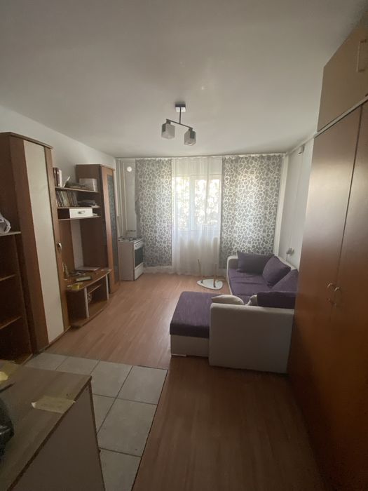 Vand Garsoniera Prundu Etaj 1 Mobilata Gaze Pret 27000€