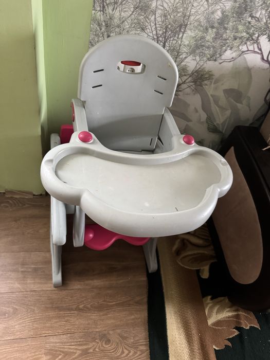 Продам детский стол